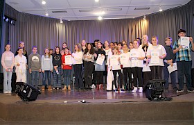 30 vielseitig begabte Jung-Künstler traten bei der Talentshow im Hebel-Gymnasium auf.